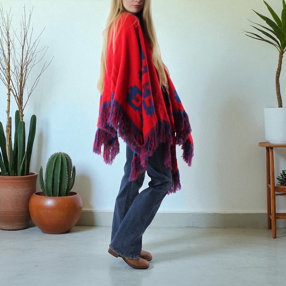 Vintage 70s Poncho Mexican Reversible Fringe Cape Shawl Blue/Red Wool Handmade - Picture 14 of 16